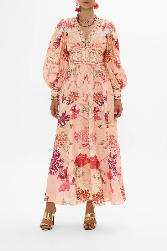 SHAPED WAISTBAND DRESS WITH GATHERED SLEEVES BLOSSOMS AND BRUSHSTROKES Luxury Satin Robe