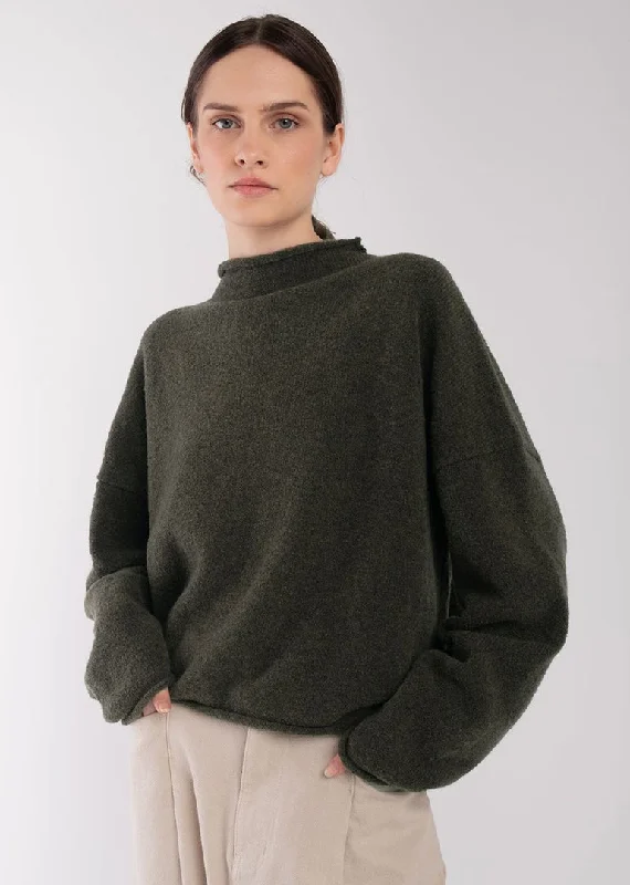 Micaela Greg - Boucle Rolled Sweater in Olive Trendy oversized sweaters