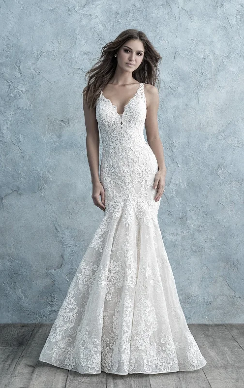 9651 Romantic Lace Dress