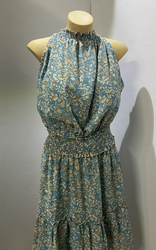 Doe and Rae Ladies Blue Floral Dress Must-have floral dresses for this season